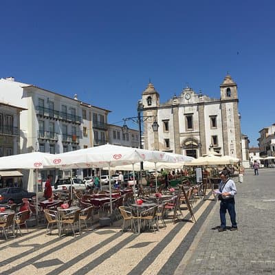 Full Day Private Tour in Évora and Arraiolos 2
