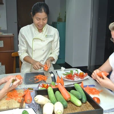 Full Day Professional Thai Fruit and Vegetable Carving Class