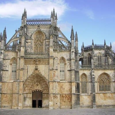 Fátima Full Day Trip from Lisbon in Private Vehicle 2