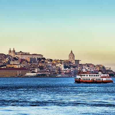 Two-Hour Private Sailing Trip in Lisbon