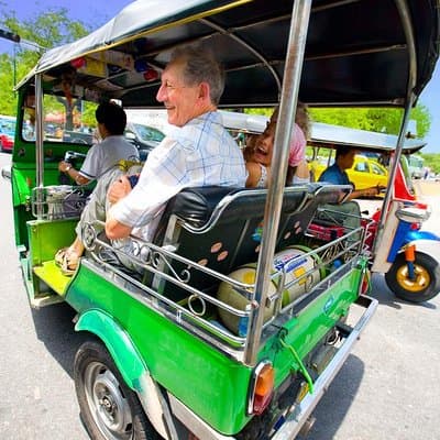 Bangkok Tuk Tuk Walk & Temple Tour With Wat Pho, Arun & Traimit