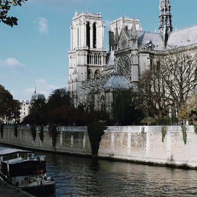 Paris City Center Tour with Notre Dame Semi Private 12ppl Max 2