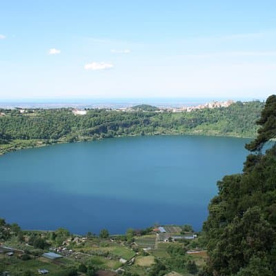 Private Rome Countryside Tour: Lakes, Wine , Food & Culture