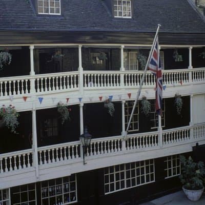 Charles Dickens Private Walking Tour 2