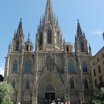 Private Full Day City Tour of Barcelona and Monastery of Montserrat w/ pick up 3