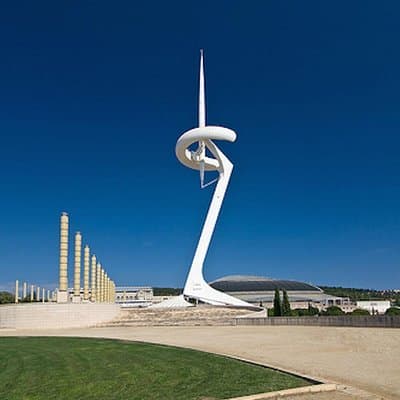 Private Modern Architecture Tour of Barcelona with private pick up and drop off 2