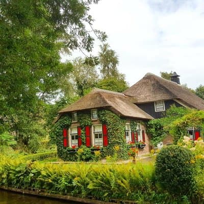 Private Daytrip Giethoorn and Windmills of Zaanse Schans from Amsterdam 3
