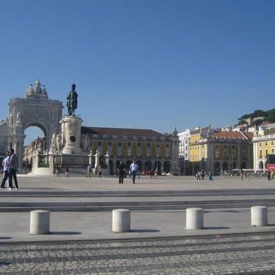 Lisbon walking tailored private tour (half day) 2