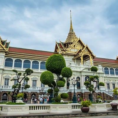 Private Grand Palace Bangkok City Tour & Klong Longtail Boat Trip
