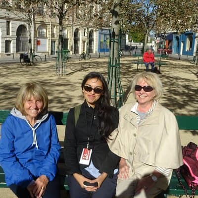 Notre Dame, Ste Chapel, Louvre, Montmartre, Eiffel Tower Private 3