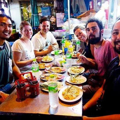PRIVATE - STEET FOOD TOUR CHINA TOWN incl. food and drinks