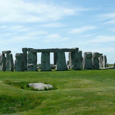Stonehenge Independent Visit with Private Driver by Luxury Sedan 5