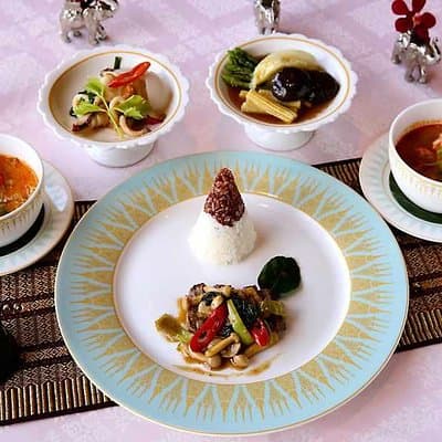 Gourmet Dinner & Spectacular Show at Mandarin Oriental 3