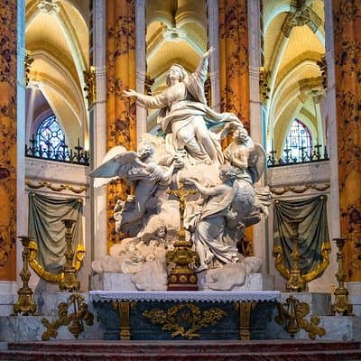 Private excursion to Chartres Cathedral 3