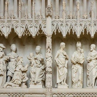 Private excursion to Chartres Cathedral 4