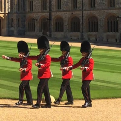 Private Half-Day Windsor Castle, Park and Old Town Tour from London 5