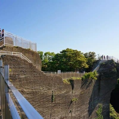 Hike Mt. Nokogiri, breathing in one of the best scenic views in Japan