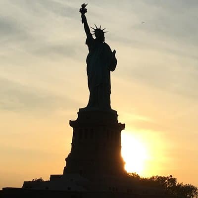 Best Private Luxury Sunset Boat Tour in New York City - 2 Hour 2