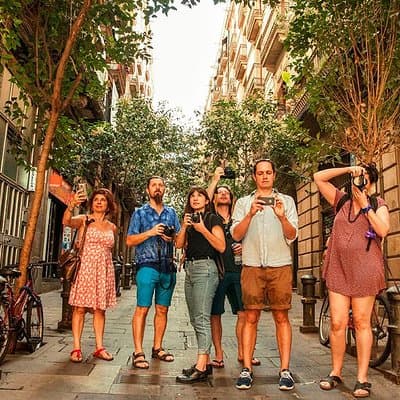 Private Photography Walking Tour with a Local 2