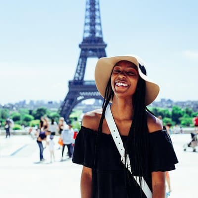 Paris Private Tour with Seine River Cruise