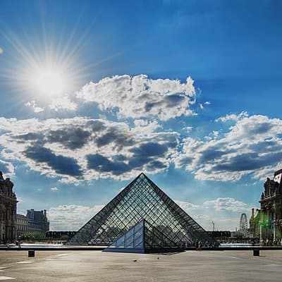 Paris Private Tour with Seine River Cruise 4