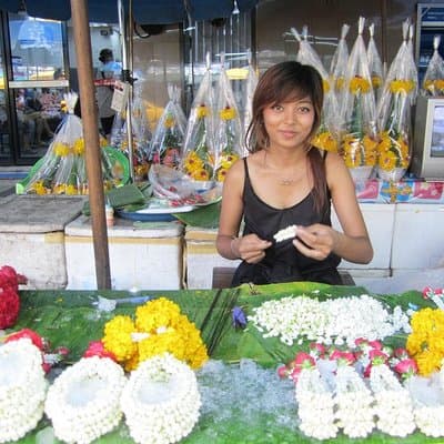 Bangkok Selfie Expert Tour: Little India, Wat Traimit & Wat Pho 4