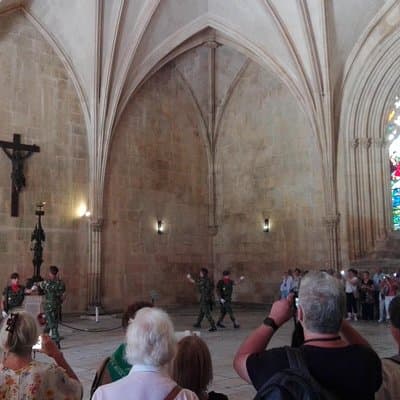 Tomar, Batalha and Alcobaça - UNESCO private guided tour 3