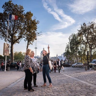 Notre Dame and Central Paris Private Tour 4
