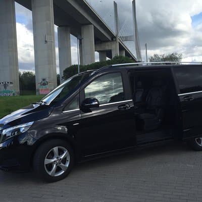 Transfer from Lisbon to Porto with visits on the way