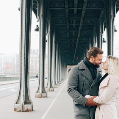 Paris Photographer: Exclusive Photoshoot with Private Car 2