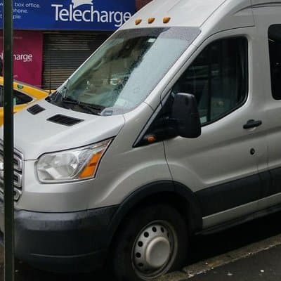 Private Transfer from JFK Airport to NYC Hotels every hour. 2