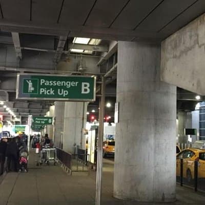 Private Transfer from JFK Airport to NYC Hotels every hour. 4