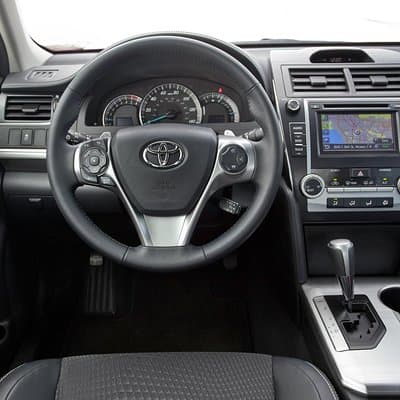 Private Pattaya Arrival Transfer: Airport to Hotel by Car 2
