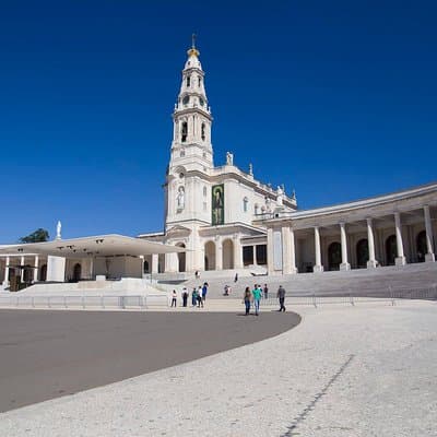 Private Tour to Fatima, Nazaré and Óbidos