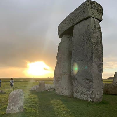 Private Day Tour to Stonehenge, Bath and The Cotswolds 2