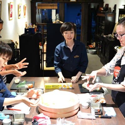 Tokyo Fish Market Tour & Sushi Making near Adachi with Masahito