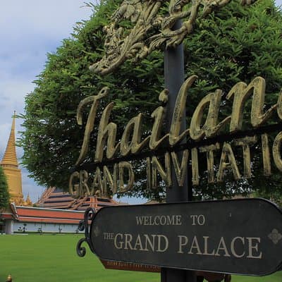 Bangkok: City Highlights Temple and Market Walking Tour 5