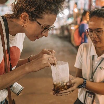Bangkok by Night: Temples, Markets and Food Tuk-Tuk Tour 5