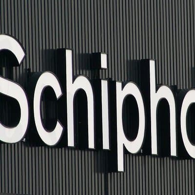 Taxi Transfer from Schiphol Airport to Amsterdam 2