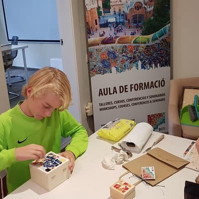 Gaudí-inspired Mosaic Workshop next to Park Güell 3