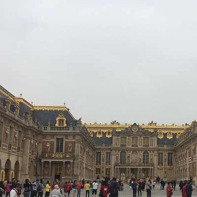 PARIS Excursion ==>CHATEAUX VERSAILLES and VAUX LE VICOMTE in Van 4