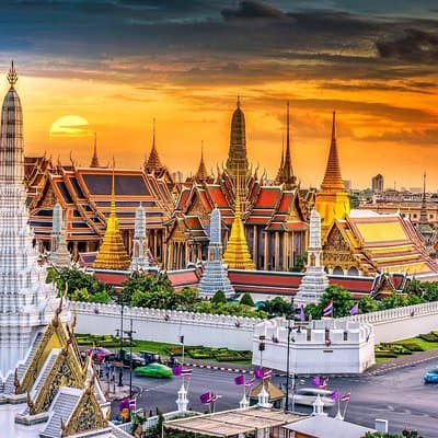 Amazing Bangkok Tour with Grand Palace, Emerald Buddha & Wat Arun