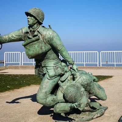OMAHA Beach - Day trip from Paris to Normandy in a small group (3/7 pax) 3