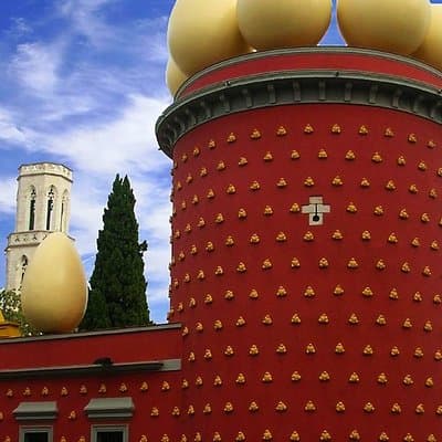 Private tour: Dali Museum and Girona from Barcelona 2