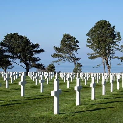 OMAHA Beach - Day trip from Paris to Normandy in a small group (3/7 pax) 4