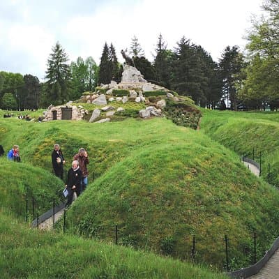 WW1 Somme Battlefields - Private tour from Paris aboard a Van (2 pax) 5
