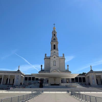 From Lisbon to Fatima, Battle, Nazareth and Obidos - Private Tour