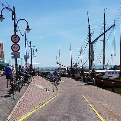 Volendam & Zaanse Schans PrivateTour: ijmuiden Felison cruiseship 2
