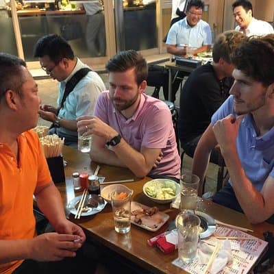 Private Tokyo Local Food and Drink Tour with a Bar Hopping Master 3