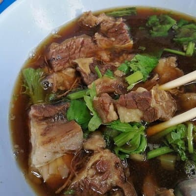LR-01 TaLad NangLerng, ride along the old town and try local street foods